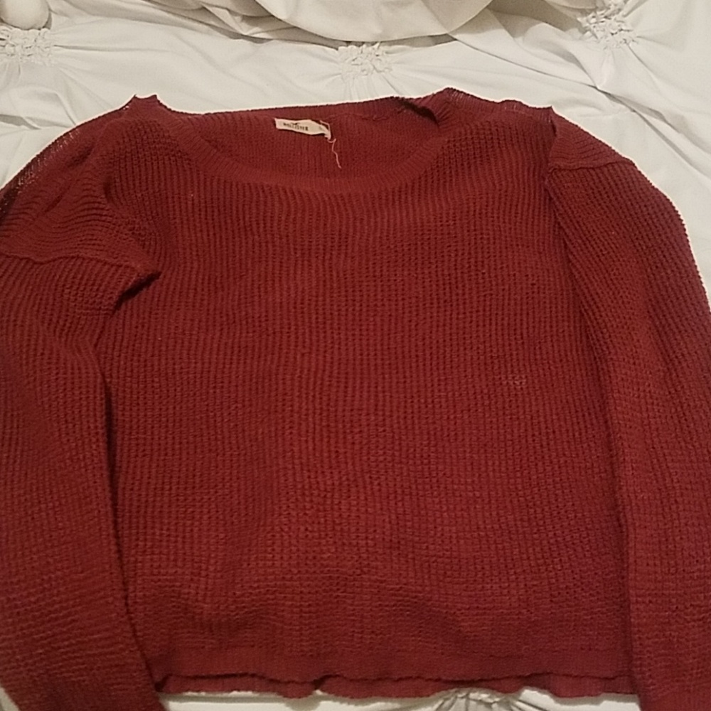Burgandy coldshoulder sweater